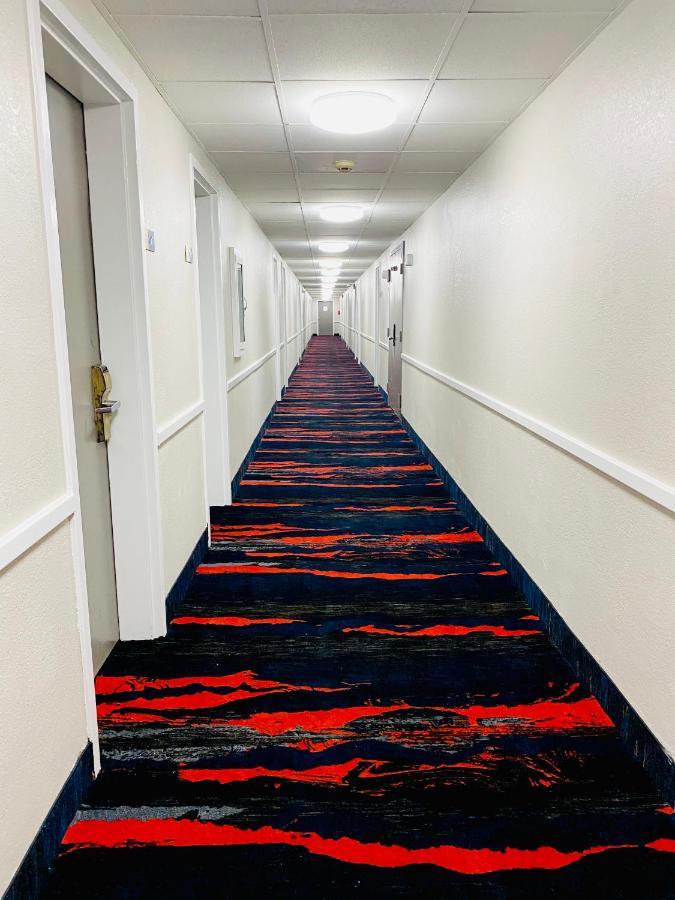 Days Inn By Wyndham Sharonville Esterno foto