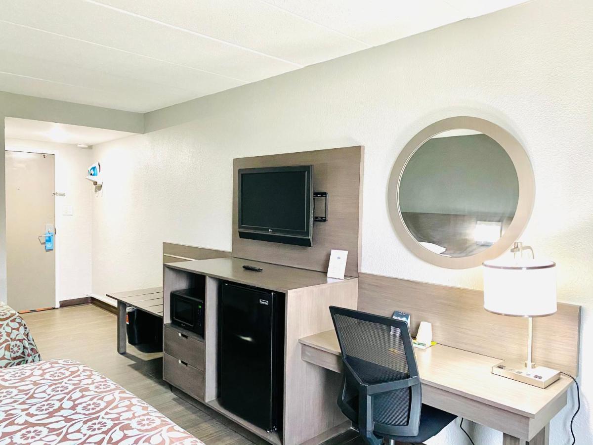 Days Inn By Wyndham Sharonville Esterno foto