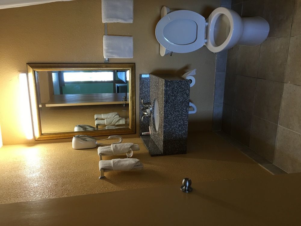 Days Inn By Wyndham Sharonville Esterno foto