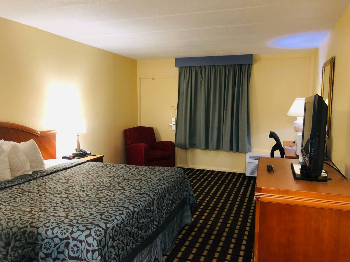 Days Inn By Wyndham Sharonville Esterno foto