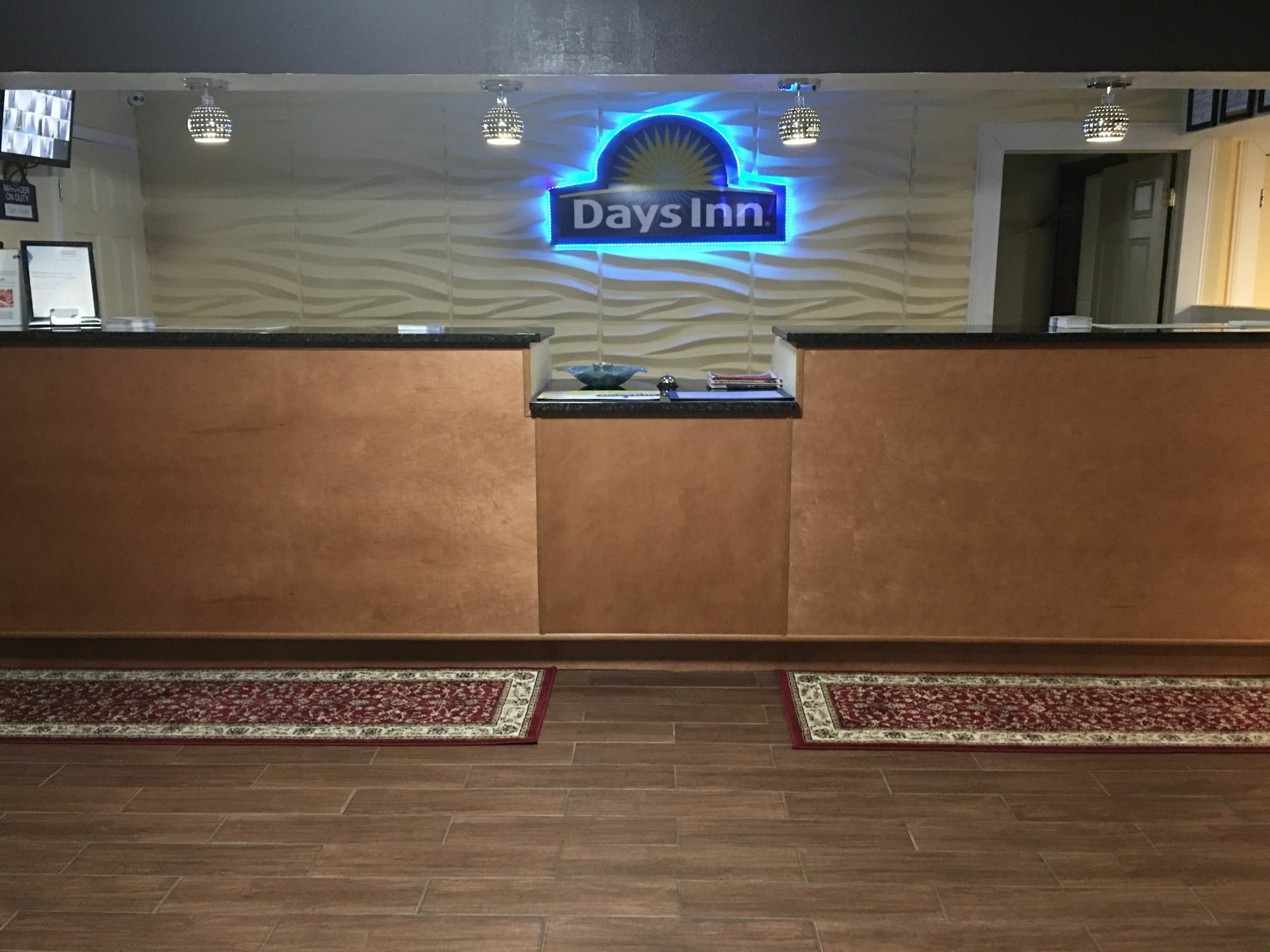 Days Inn By Wyndham Sharonville Esterno foto