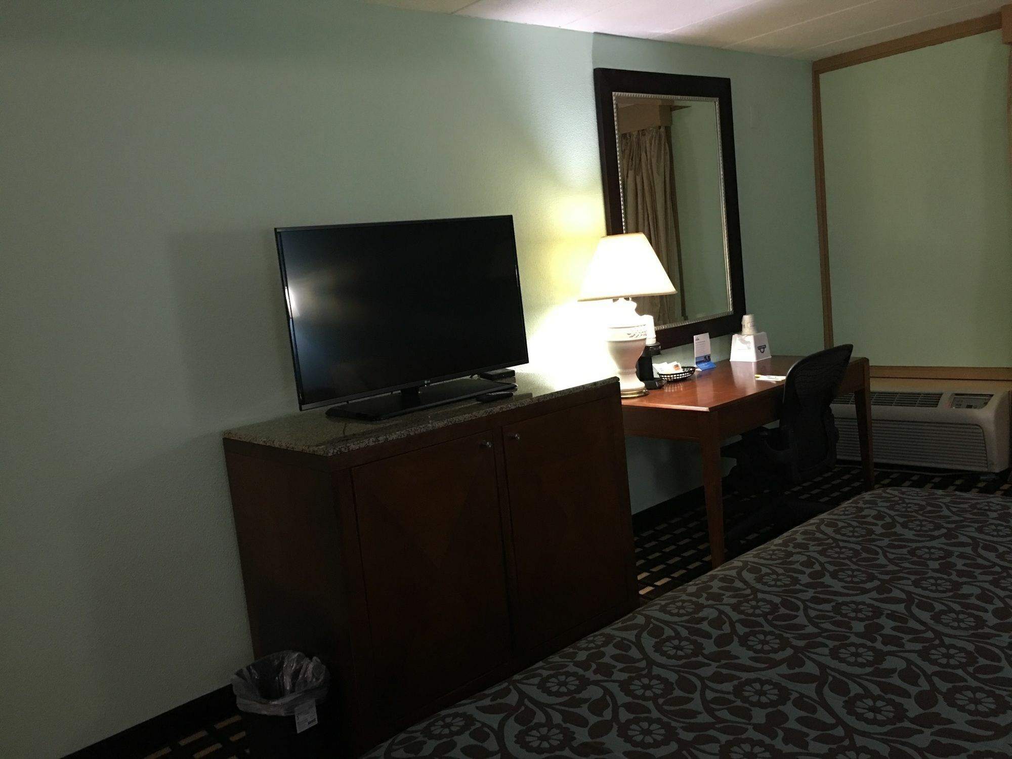 Days Inn By Wyndham Sharonville Esterno foto