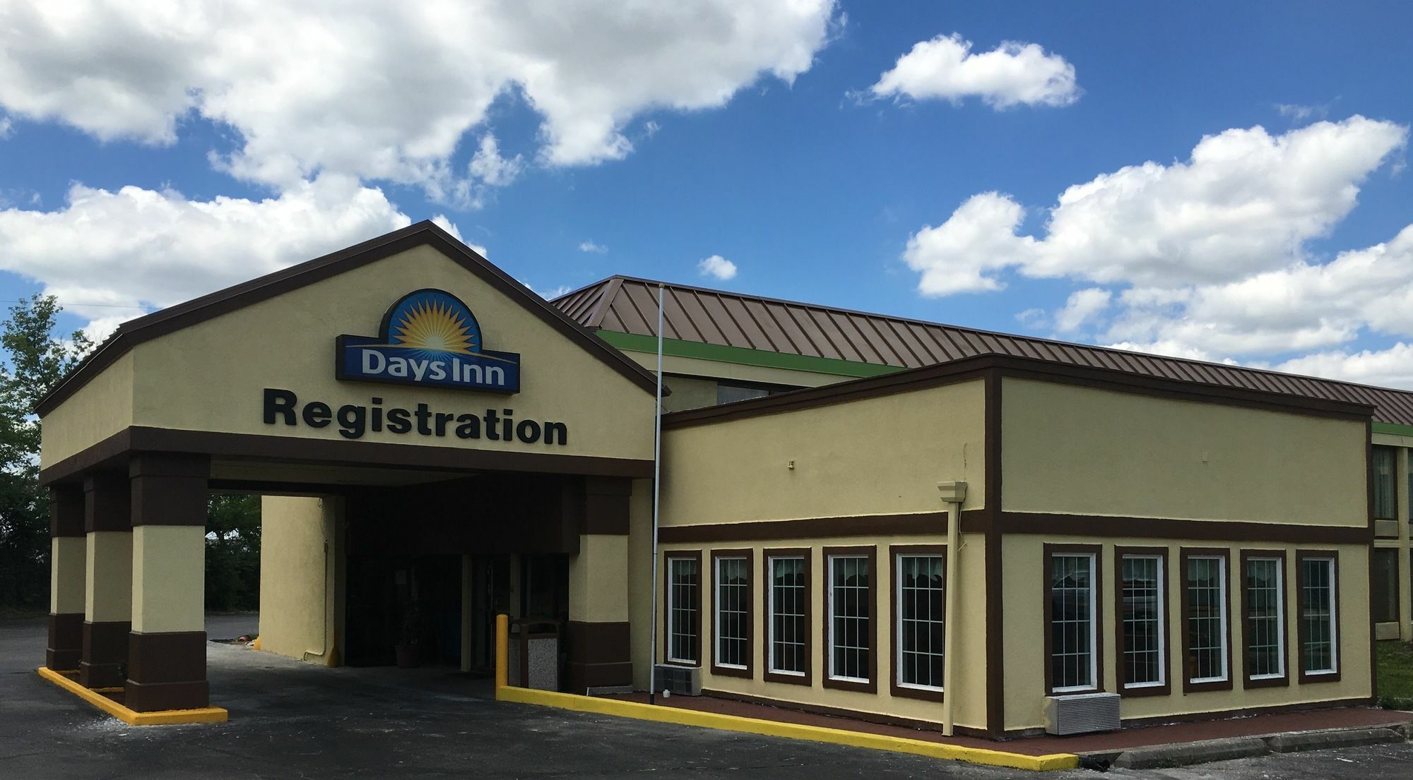 Days Inn By Wyndham Sharonville Esterno foto